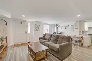 65 Vanderhorst St #B, Charleston, SC 29403 - Photo 7