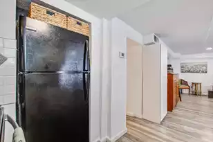 65 Vanderhorst St #B, Charleston, SC 29403 - Photo 11