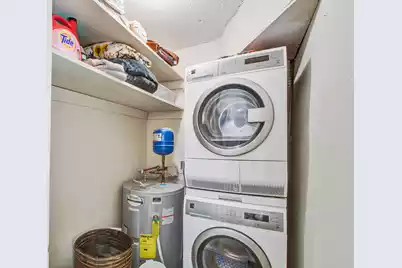 65 Vanderhorst Street #Apt B, Charleston, SC 29403 - Photo 17