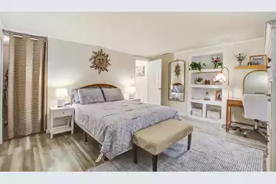 65 Vanderhorst Street #Apt B, Charleston, SC 29403 - Photo 15