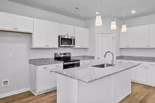 1383 Clarabelle Ln, Summerville, SC 29483 - Photo 9