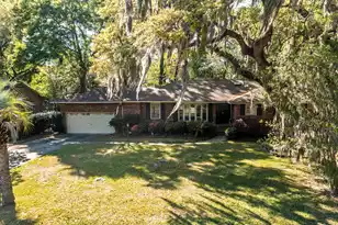1867 Rugby Ln, Charleston, SC 29407 - Photo 7