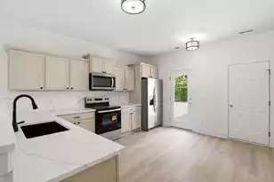 4938 Ballantine Dr, Summerville, SC 29485 - Photo 9