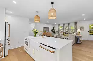 1461 Downing St, Charleston, SC 29407 - Photo 9