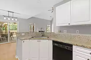 3250 Morningdale Dr, Mount Pleasant, SC 29466 - Photo 11