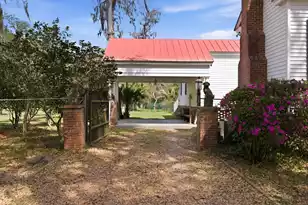 527 Wichman St, Walterboro, SC 29488 - Photo 33