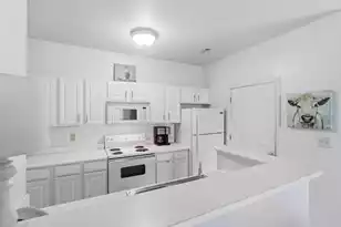 1600 Long Grove Dr, Mount Pleasant, SC 29464 - Photo 7