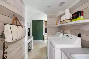 299 Hobcaw Dr, Mount Pleasant, SC 29464 - Photo 25