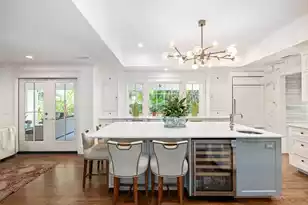 299 Hobcaw Dr, Mount Pleasant, SC 29464 - Photo 7