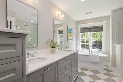 299 Hobcaw Drive, Mount Pleasant, SC 29464 - Photo 19