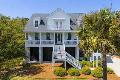 1541 Periwinkle Drive, Mount Pleasant, SC 29466 - Photo 3