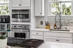 1541 Periwinkle Dr, Mount Pleasant, SC 29466 - Photo 15