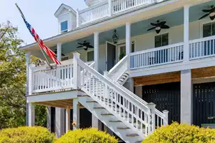 1541 Periwinkle Dr, Mount Pleasant, SC 29466 - Photo 3