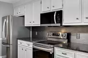 668 Majestic Oaks Dr, Charleston, SC 29412 - Photo 19