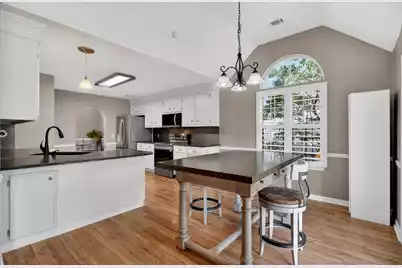 668 Majestic Oaks Drive, Charleston, SC 29412 - Photo 13