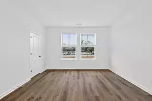 4633 Forest Hills Dr, North Charleston, SC 29418 - Photo 11