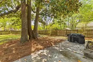 2838 Fox Lake Ct, Charleston, SC 29414 - Photo 17