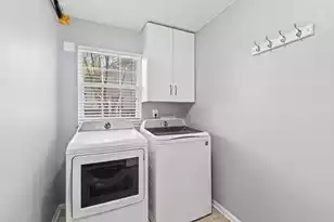 2838 Fox Lake Ct, Charleston, SC 29414 - Photo 5