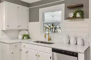 1318 Foster St, Charleston, SC 29407 - Photo 9