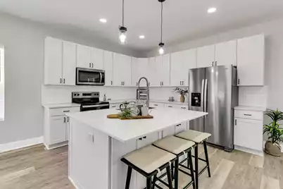 5889 Rhett Avenue N, Hanahan, SC 29410 - Photo 7