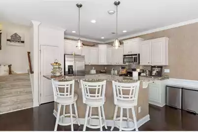 2040 Promenade Court, Mount Pleasant, SC 29466 - Photo 3