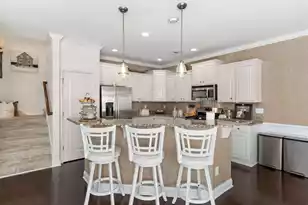 2040 Promenade Ct, Mount Pleasant, SC 29466 - Photo 3