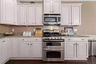 2040 Promenade Ct, Mount Pleasant, SC 29466 - Photo 13