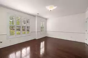 2040 Promenade Ct, Mount Pleasant, SC 29466 - Photo 3