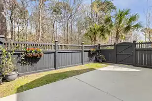 2574 Kings Gate Ln, Mount Pleasant, SC 29466 - Photo 35