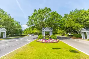 1557 Oakhurst Dr, Mount Pleasant, SC 29466 - Photo 89