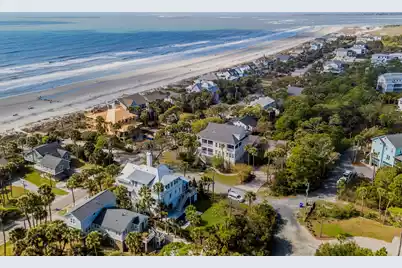 720 Ashley Avenue W, Folly Beach, SC 29439 - Photo 3