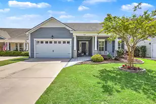 563 Four Seasons Blvd, Summerville, SC 29486 - Photo 3