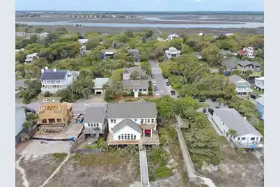 621 Arctic Avenue E, Folly Beach, SC 29439 - Photo 33
