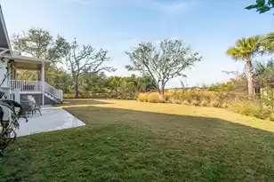 212 Live Oak Dr, Mount Pleasant, SC 29464 - Photo 67