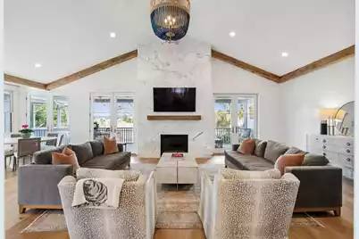 212 Live Oak Drive, Mount Pleasant, SC 29464 - Photo 9