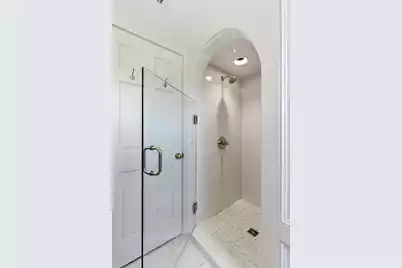 7 Lowndes Street, Charleston, SC 29401 - Photo 55