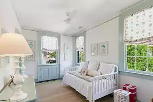 7 Lowndes St, Charleston, SC 29401 - Photo 33