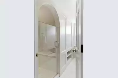 7 Lowndes Street, Charleston, SC 29401 - Photo 57