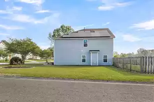 100 Pacolet St, Summerville, SC 29485 - Photo 5