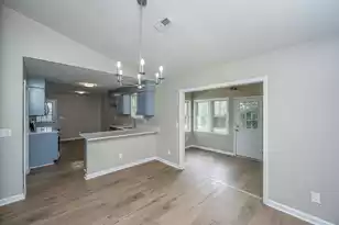 129 Mohican Cir, Summerville, SC 29483 - Photo 13