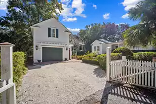 1307 Bay St, Beaufort, SC 29902 - Photo 75