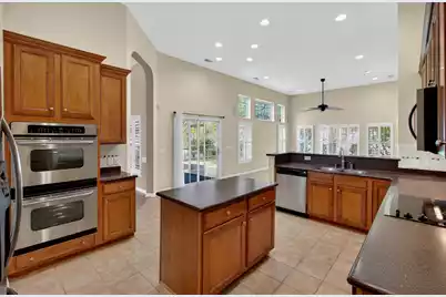 152 Back Tee Circle, Summerville, SC 29485 - Photo 9