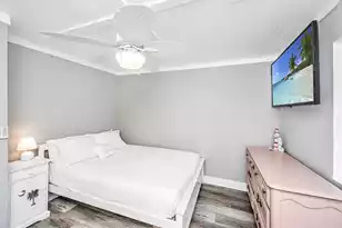 503 Ashley Ave E, Folly Beach, SC 29439 - Photo 23