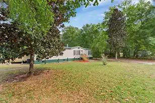 546 Pauline Dr, Bonneau, SC 29431 - Photo 3