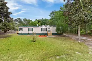 546 Pauline Dr, Bonneau, SC 29431 - Photo 1