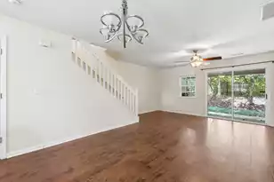 121 Hornby Cir, Goose Creek, SC 29445 - Photo 7