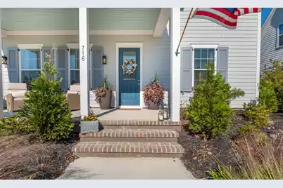 716 Blueway Avenue, Summerville, SC 29486 - Photo 3