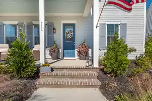 716 Blueway Ave, Summerville, SC 29486 - Photo 3