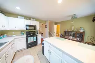 8106 Shadow Oak Dr, North Charleston, SC 29406 - Photo 9