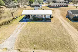 132 Franklin St, Holly Hill, SC 29059 - Photo 3